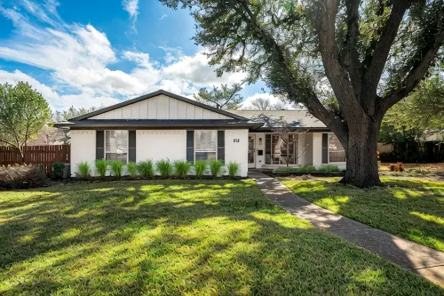 NEW! Gorgeous recently remodeled 4-bedroom spacious home with a Heated Pool . - piscina