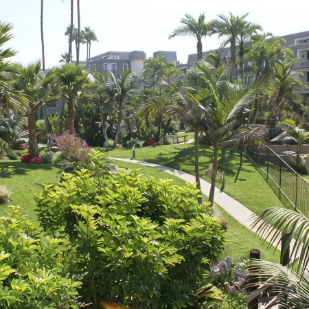 Exquisitely Remodeled Beachside Condo W/ Whitewater Views