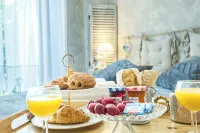 Villa Romance: Relaxation, Heated Pool, Private Spa, Bikes, and Wi-Fi - Wi-Fi