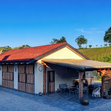 A Vacation Surrounded by Nature, Just a Stone's Throw from Alba?