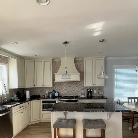 A cozy house that sleeps 10 just a few blocks from the beach