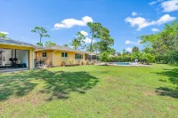 4/3 Pool Home w/ Private Backyard, 3 mi to Beach! - Alojamientos