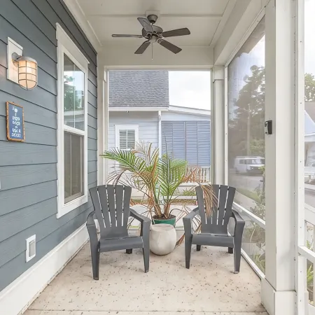 Old Town Bluffton Home + FREE Golf Cart Luxury Home - Sleeps 8