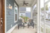 Old Town Bluffton Home + FREE Golf Cart Luxury Home - Sleeps 8 - Boutique