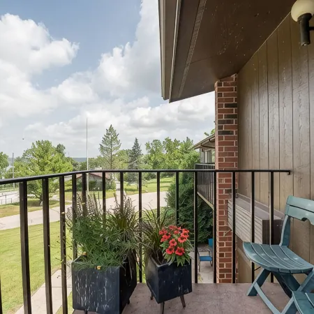 Hidden Gem with Pool View!