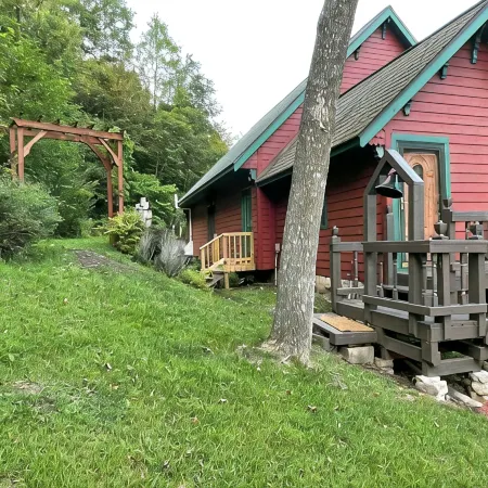 River Valley Cabin