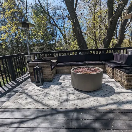 Comfy and cozy 4-bedroom minutes to SU, Hospitals, and downtown Syracuse