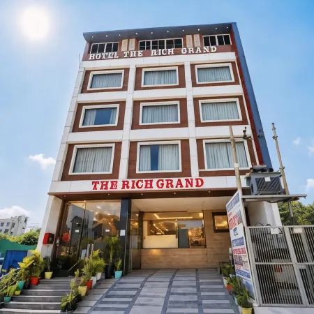 Rich Grand Hotel