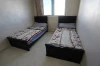 Charming 2-Bedroom Apartment with Pool View and Balcony - Balkon