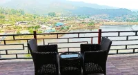 Chasa Rakthai Resort - parking