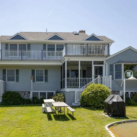 Spacious Beach Villa - Ocean Views - 3 Minute Walk to Shore - Available All Year