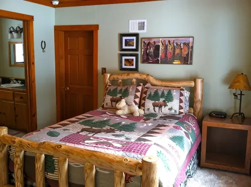 迷人的原木小屋，適合寧靜山間度假! - 木屋