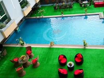 Kaya Hotel