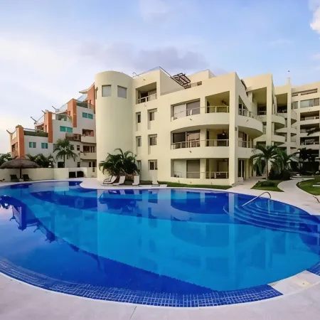 Condo Nitta by Trvl2HM