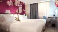 D'Primahotel Panakkukang Makassar - parking