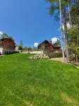 River bank lodge just minutes to Lake George with heated salt water pool - Wifi