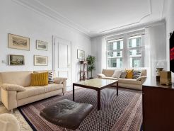 Large apartment - Central - For 10 guests