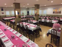 Hostal Restaurante Iruñako - 2-Star