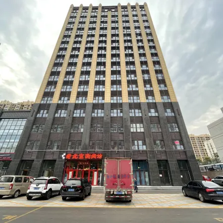 Paluo Cinema Apartment (Pingyin Passenger Transport Center Shop)