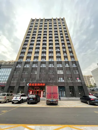Paluo Cinema Apartment (Pingyin Passenger Transport Center Shop)