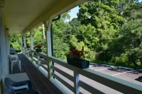 Green Valley Motor Lodge Hotels in Brown County