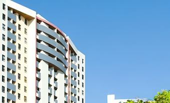 Paradise Flat