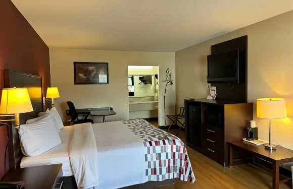 弗雷德裏克斯堡南紅屋頂酒店