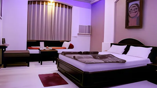 Hotel Ambaji International