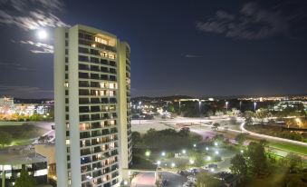 BreakFree Capital Tower Canberra