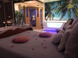 Le Mas Romantique, LoveRoom: Spa, Sauna et bain à remous privatif: chambre d'hôtes