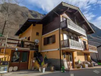 Maison le Champ B&B Questa Casa Non è un Albergo Hotels in La Salle