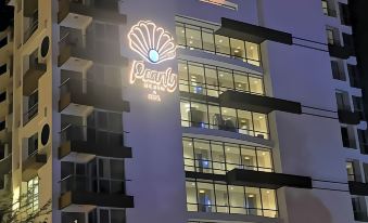 Pearly Hotel