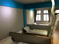 A Good Man's Hostel Hotel in zona Recovery of sugar mill