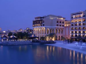 Traders Hotel，Qaryat AI Beri, Abu Dhabi