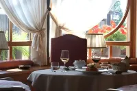 Alpen Suite Hotel Hotels in Palu