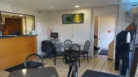 韋恩斯伯勒速8飯店 韋恩斯伯勒住宿飯店