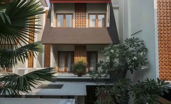 RedDoorz Premium Near Ragunan Zoo 2