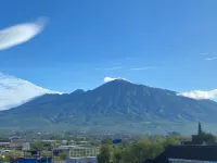 OmahKoe 3Br Mountain Vew Hotels in Batu City