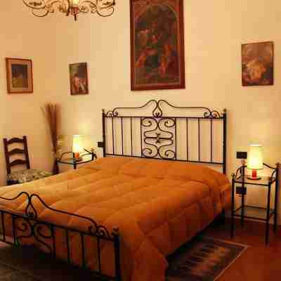 Villa Sant’Uberto Country Inn Rooms