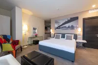 Opera Suite Hotel Các khách sạn gần Cascade Complex