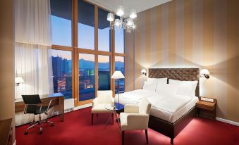 Pytloun City Boutique Self Check-in Hotel