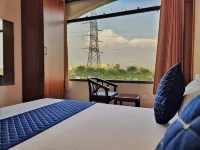Hotel Park Hills فنادق في موهالي