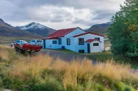 Ravencliff Lodge Các khách sạn ở Dalabyggð