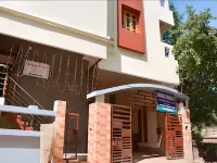 Goroomgo Caroline Homestay Bhubaneswar - parkir
