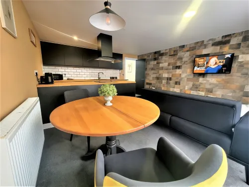 Friary House Serviced Apartments by Roomsbooked - 24Hr Reception - 4-نجوم