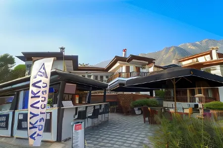 Akyaka Nehir Butik Otel
