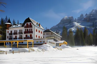 Hotel Croda Rossa Hotels in Dobbiaco
