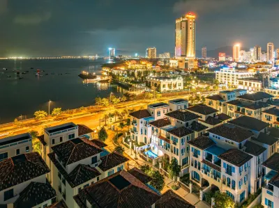 Phoenix Villas Sun Ha Long Hotels near Đài phun nước Vinhomes Dragon Bay