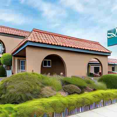 Quality Inn Near Hearst Castle Hotel Exterior