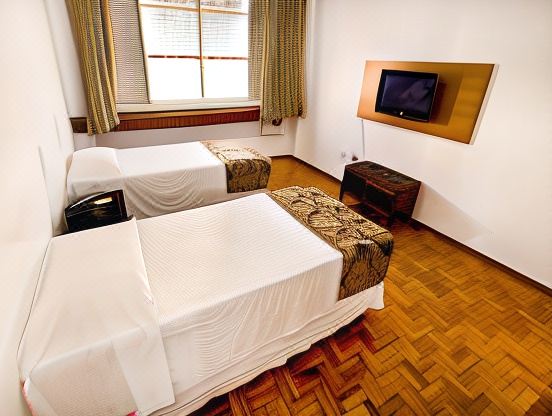 투랜스 화이트 호텔 로비